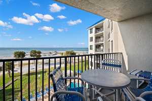 vacation rental condos