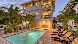 vacation rental condos