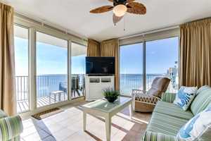 vacation rental condos